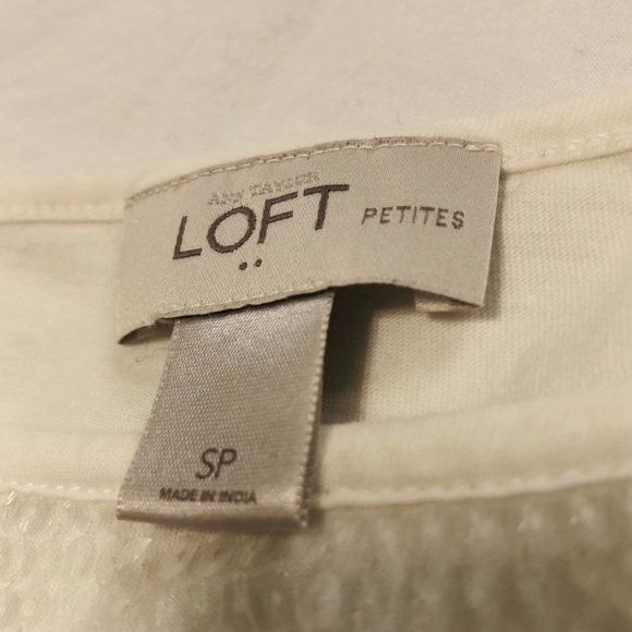 Ann Taylor LOFT Sequins Three Quarter Sleeve Top Petite - Picture 4 of 5